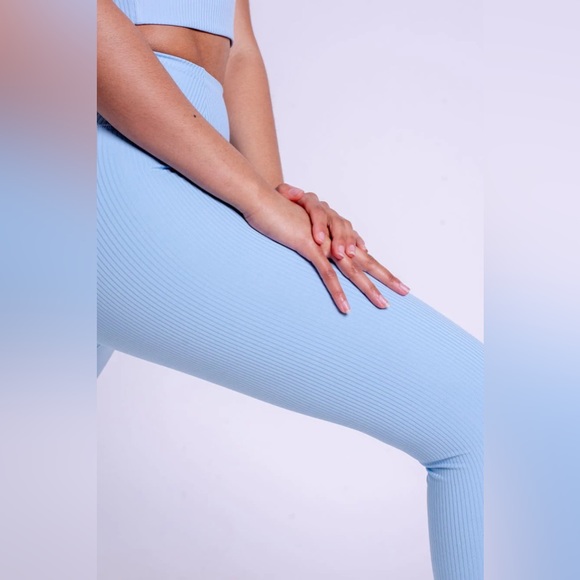 Girlfriend Collective Ribbed Legging - Picture 2 of 5